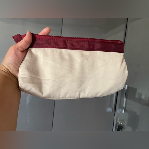 Salvatore ferragamo clutch purse. Used. Condition 10:10 - Picture 3 of 5